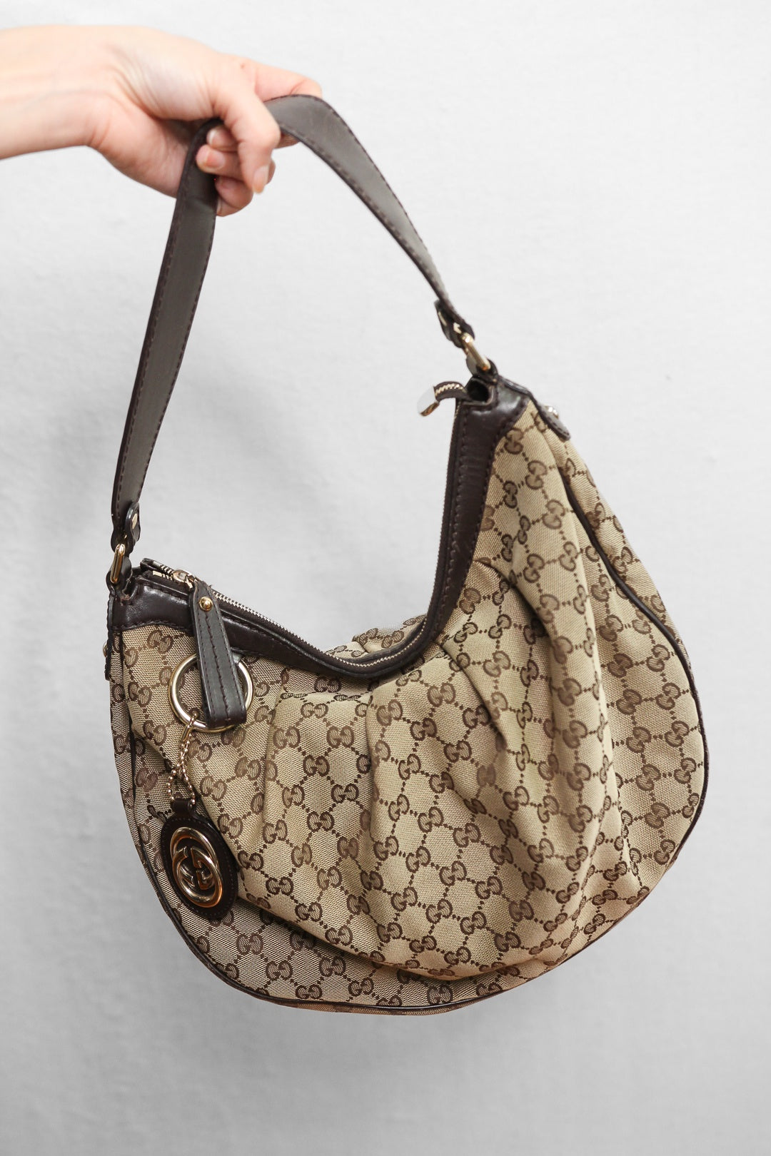 Pre-loved Gucci Sukey GG Canvas Shoulder Bag Brown Beige