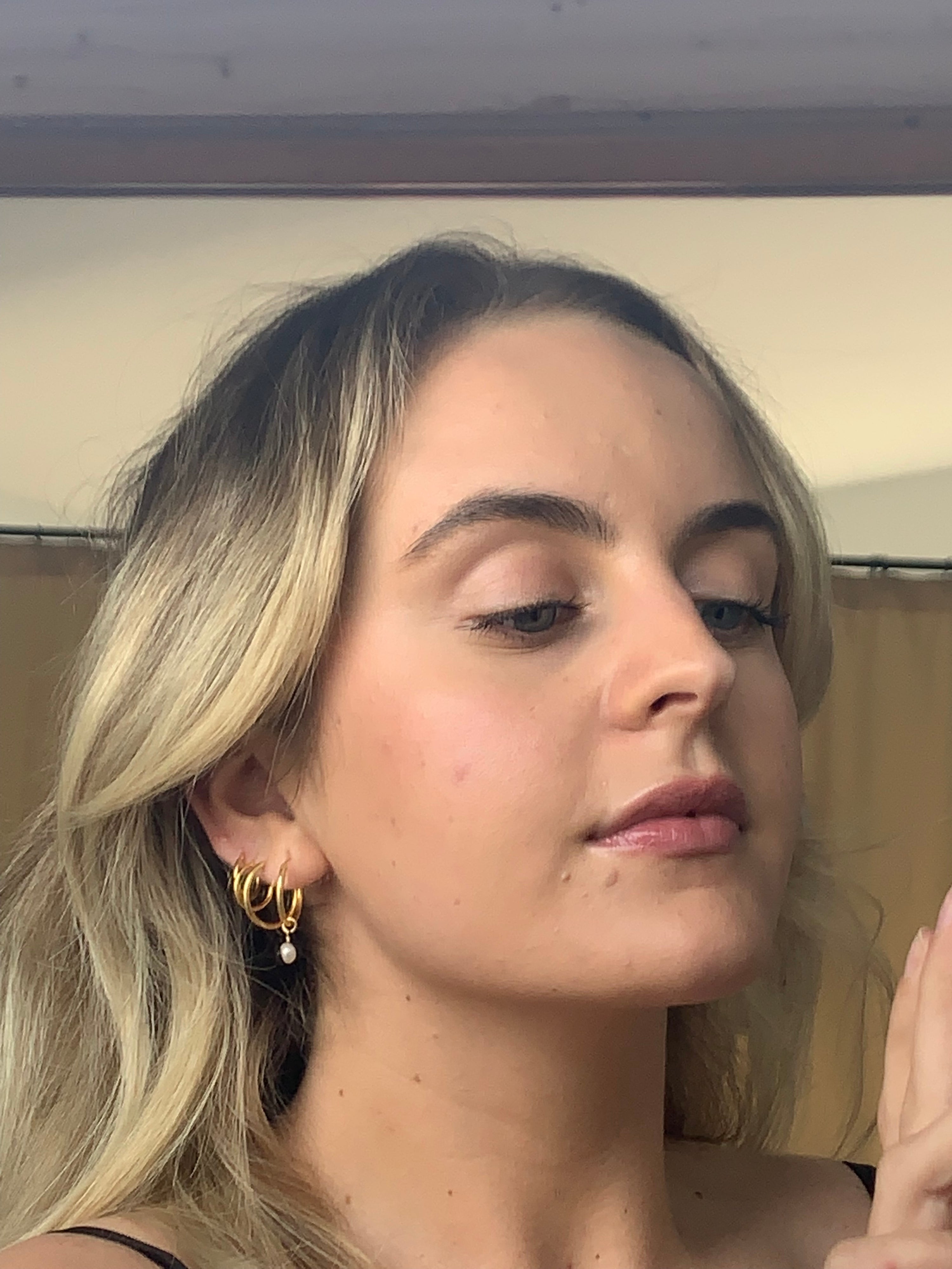 Baby Pearl 18kt Gold Hoops