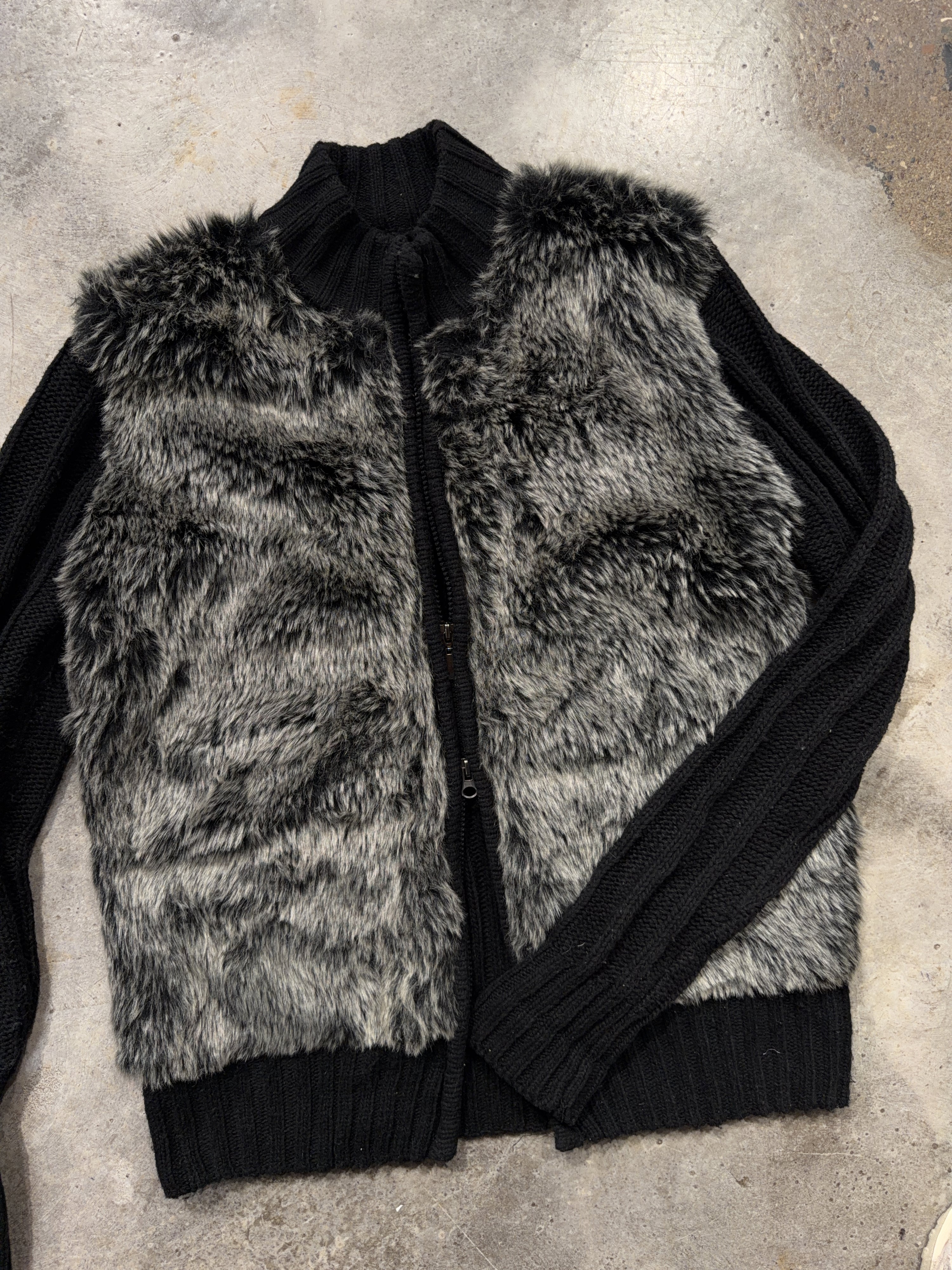 00s Furry Double Zip Long Sleeve (M)