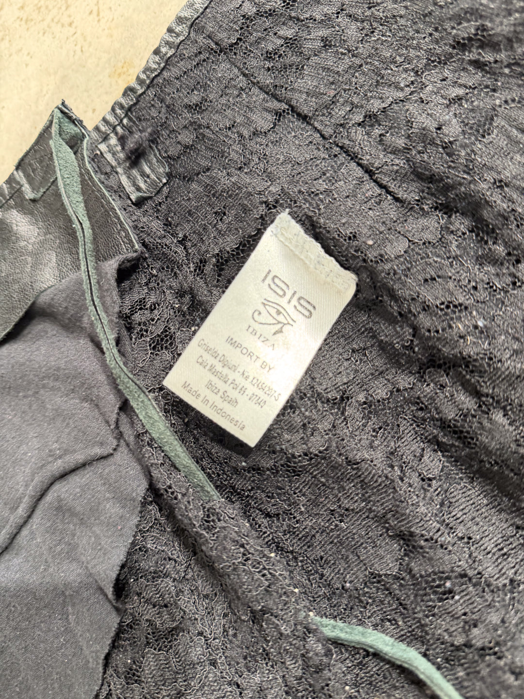 00s Leather and Lace Wrap Skirt Skirt (XS-S)