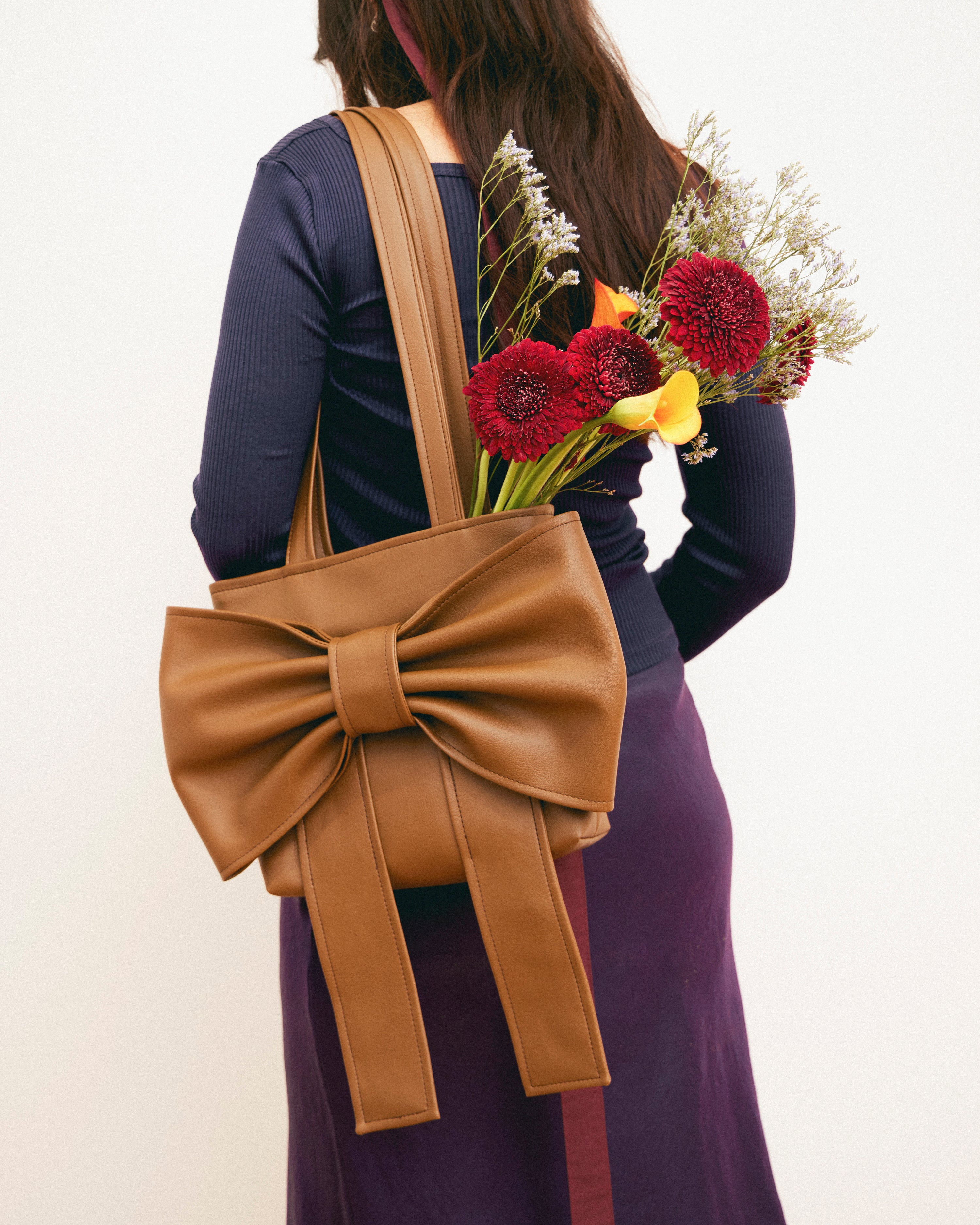 Caitlin Snell Vinyl Bow Market Bag Brown - Toffee