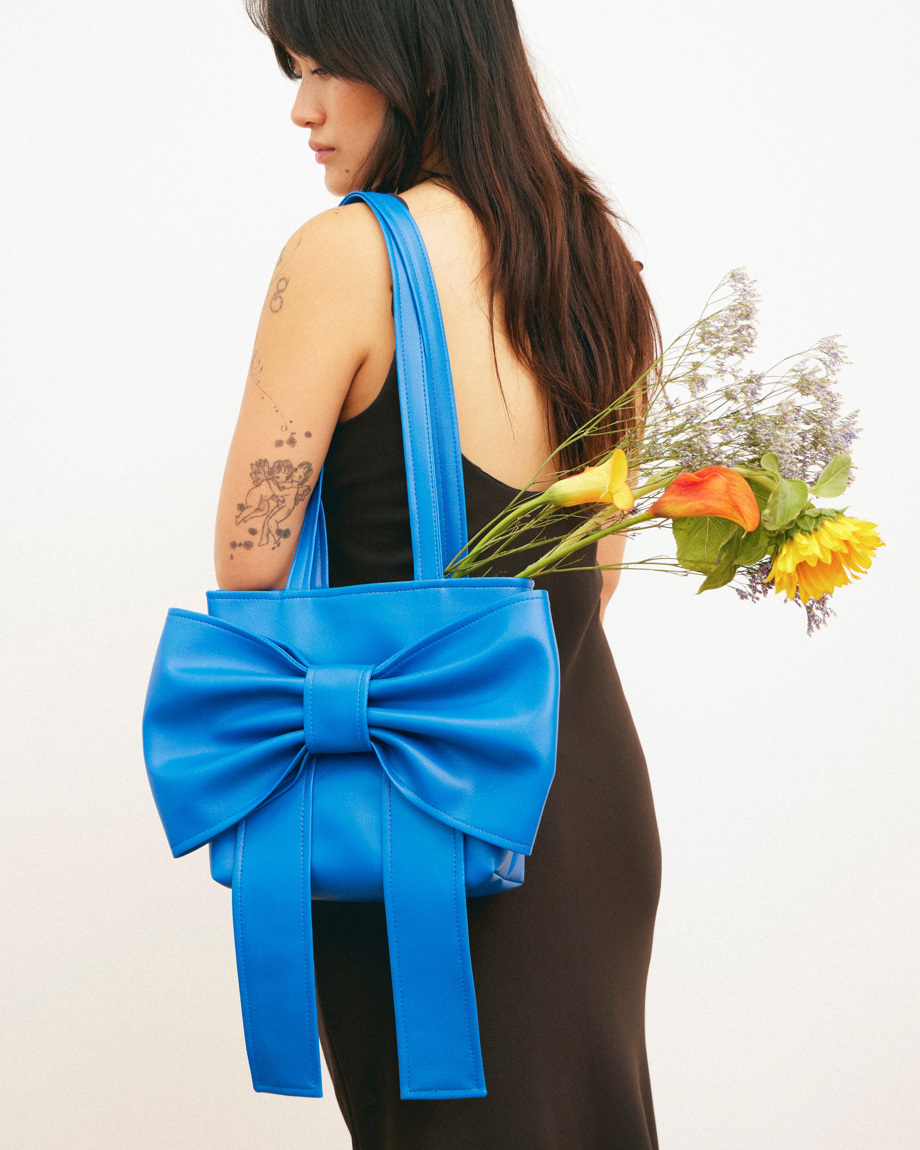 Caitlin Snell Vinyl Bow Market Bag Brown - - Blue