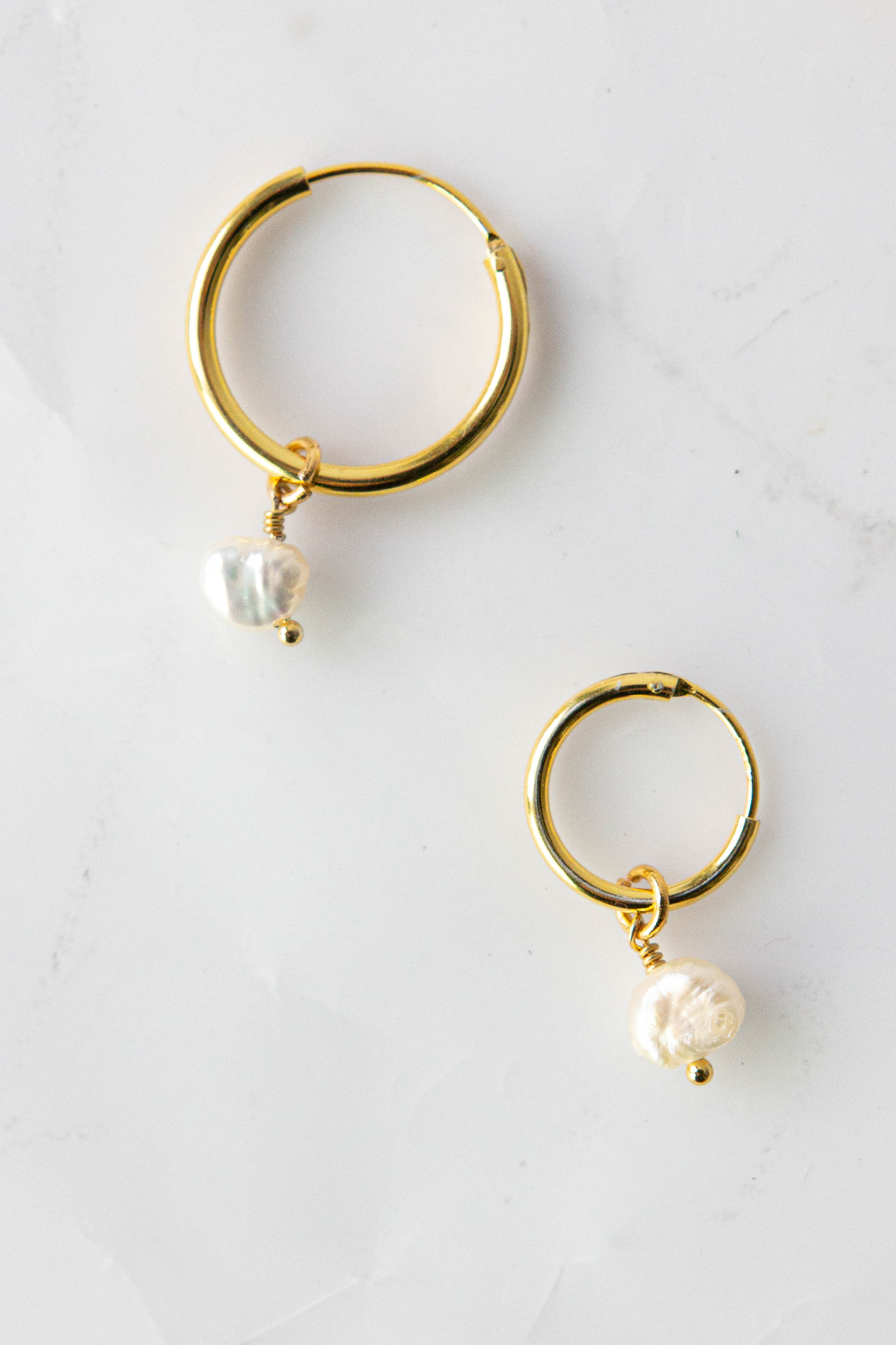 Baby Pearl 18kt Gold Hoops