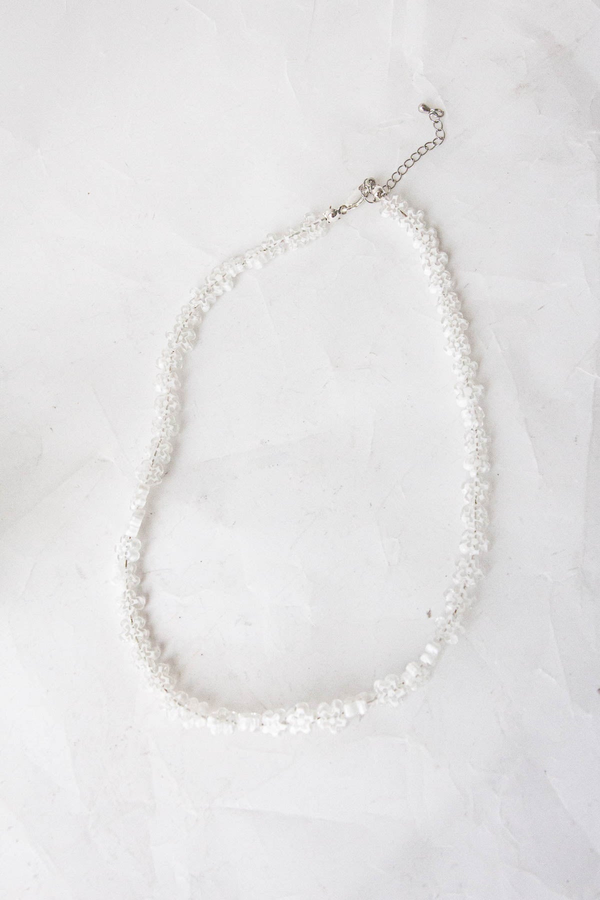 White Daisy Necklace